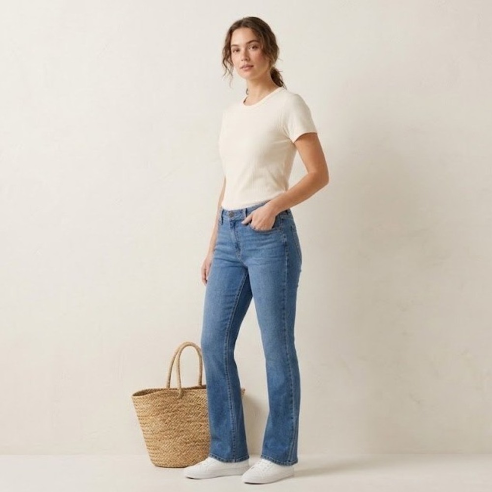 New Lee Women's Mid-Rise Bootcut Jeans Size 14 Medium Blue Stretch Denim